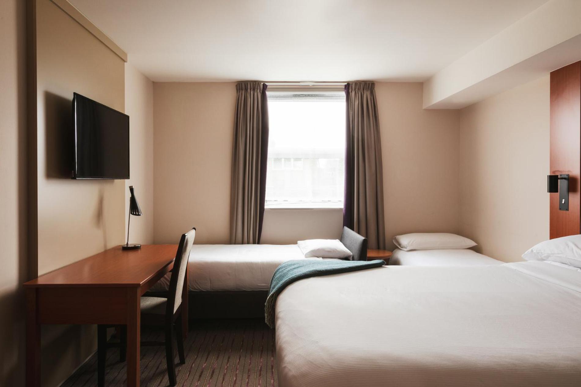 The Highwayman Hotel Честерфилд Экстерьер фото